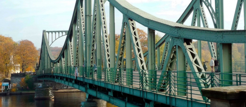 El Puente de los Espías