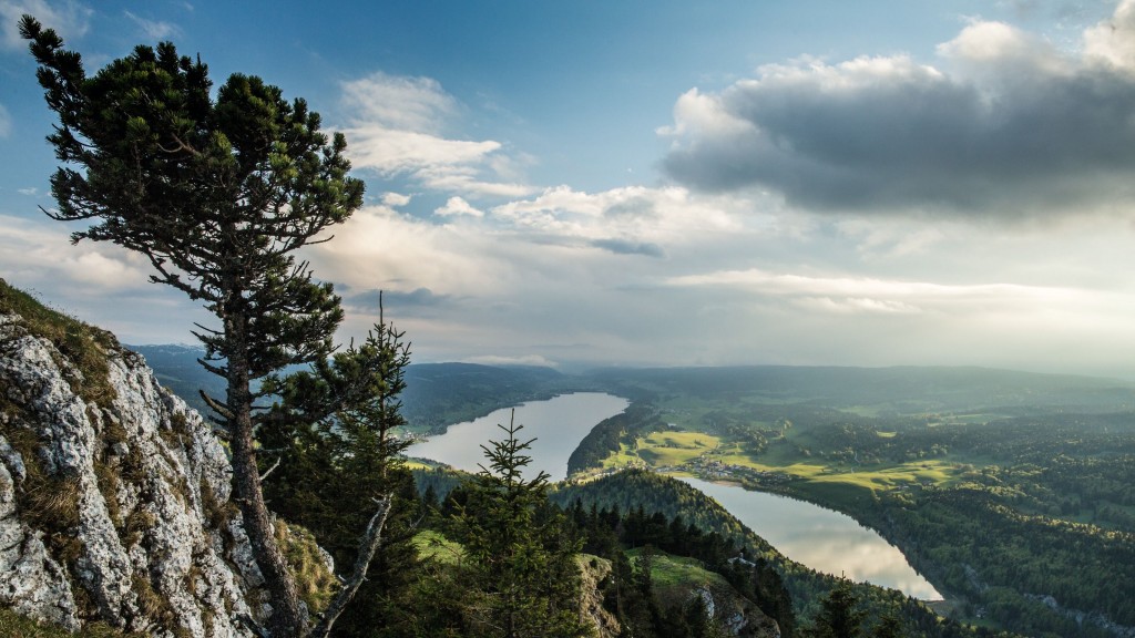 Reference : STS0042895 Schweiz. ganz natuerlich. Blick vom Dent de Vaulion auf den Lac de Joux. Switzerland. get natural. View from the Dent de Vaulion to the Lac de Joux. Suisse. tout naturellement. Vue de la Dent de Vaulion au Lac de Joux. Copyright by: Switzerland Tourism - By-Line: swiss-image.ch/Christof Sonderegger